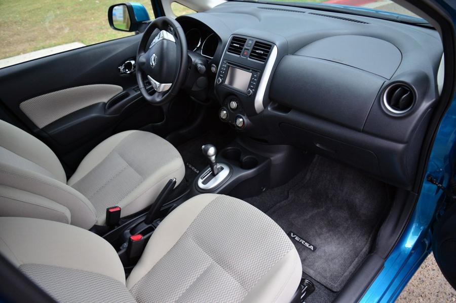  Nissan Versa Note 2014 года  (фото 26 из 137)